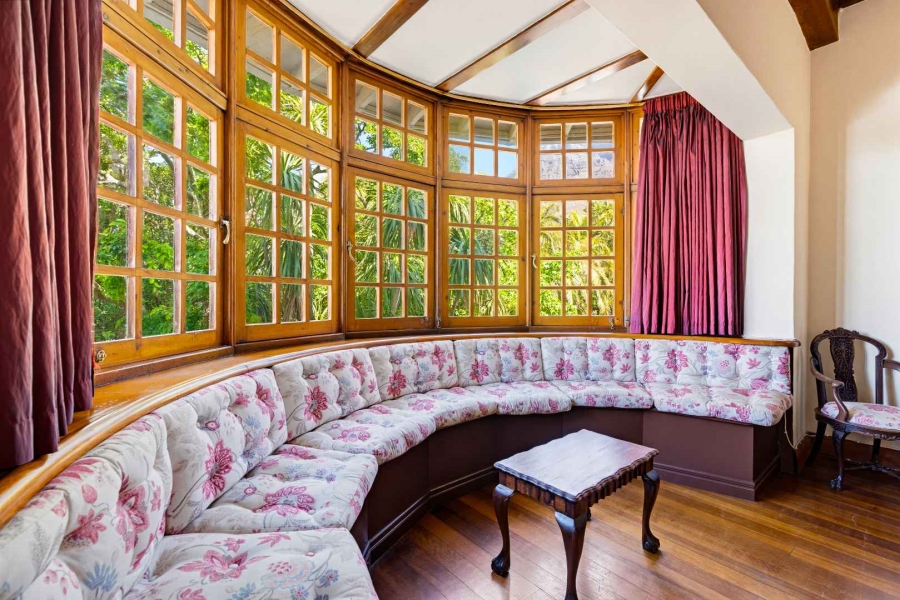 14 Bedroom Property for Sale in Oranjezicht Western Cape
